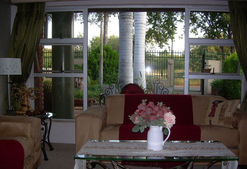 پانسیون Matoppi Guest House