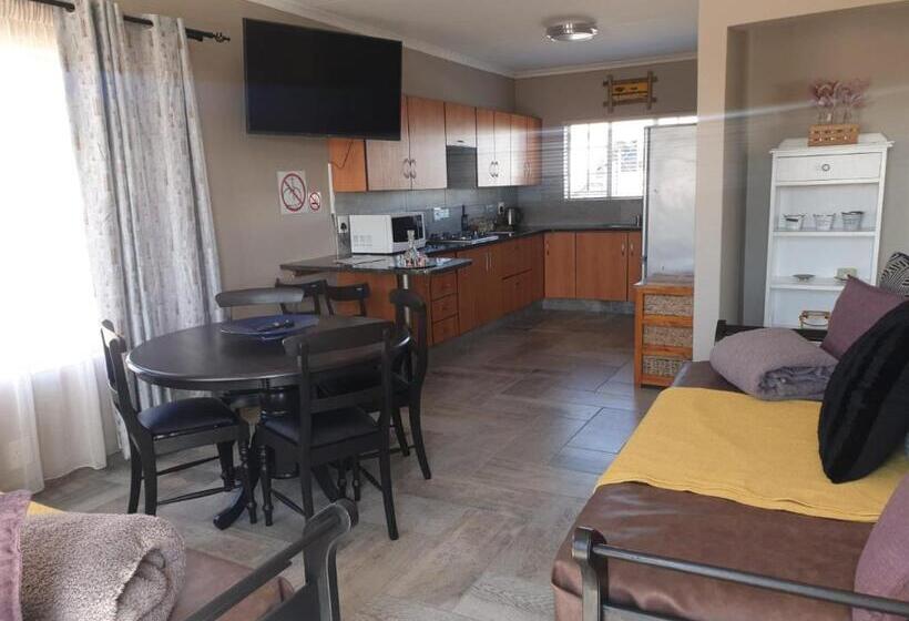 Rudman Townhouses Family Apartment