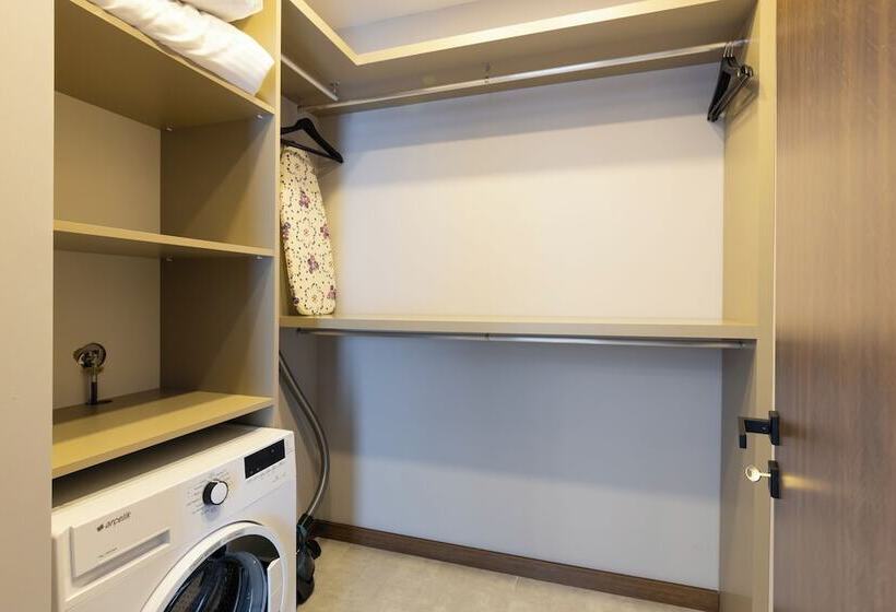 هتل Bi Suites