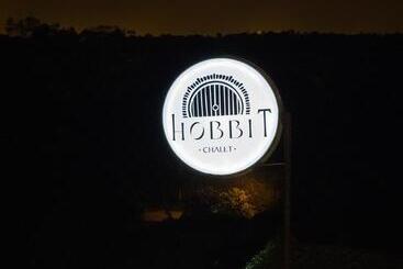 هتل Hobbit Chalet