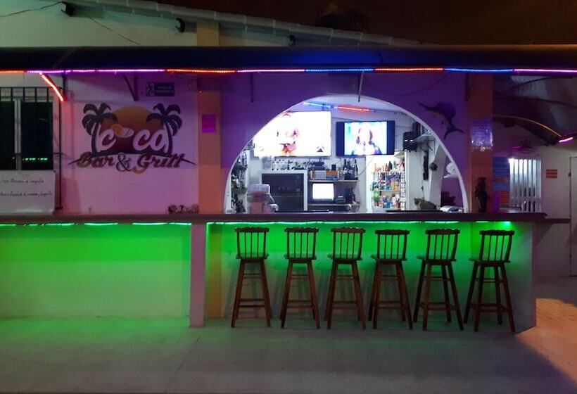 Hostal Palmeras Playa Milina