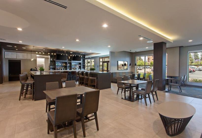 Отель Courtyard By Marriott San Diego El Cajon