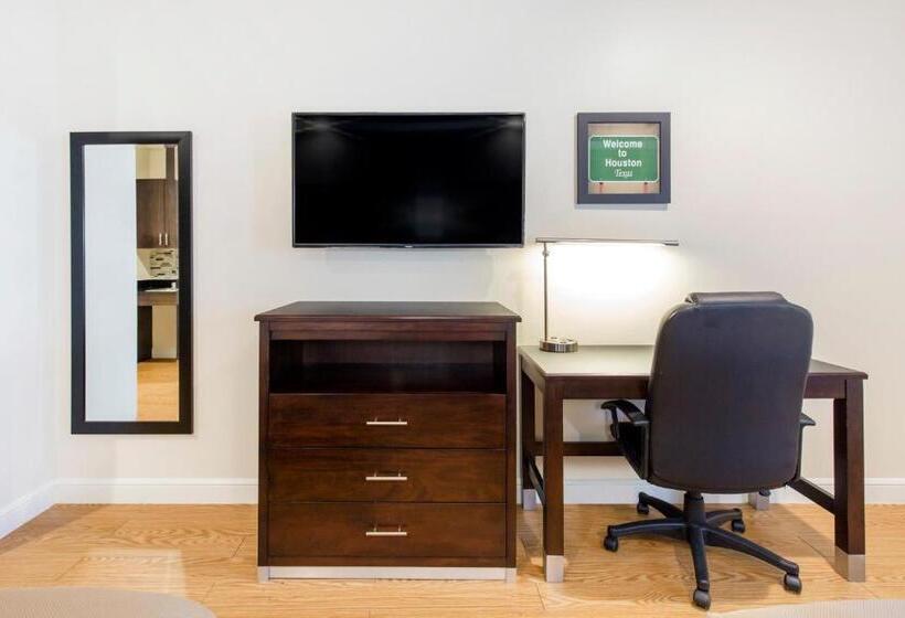 Fotos del hotel Econo Lodge Inn & Suites Houston Willowbrook:  30