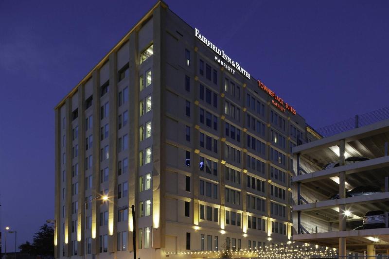 בית מלון כפרי Fairfield Inn & Suites By Marriott Dallas Downtown