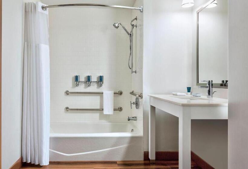 בית מלון כפרי Four Points By Sheraton Dallas Fort Worth Airport North