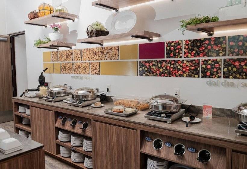 هتل Hampton Inn Celaya Mexico
