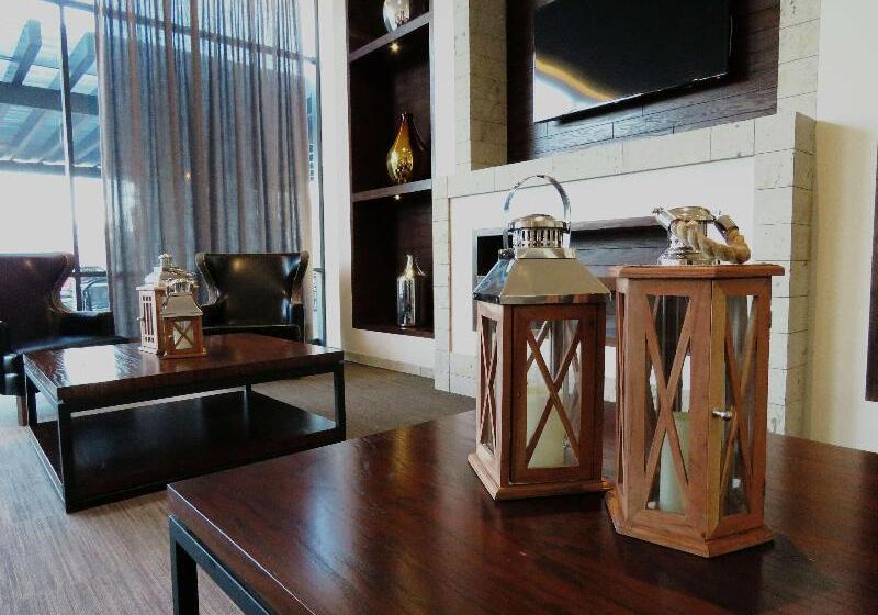 هتل Hampton Inn Celaya Mexico