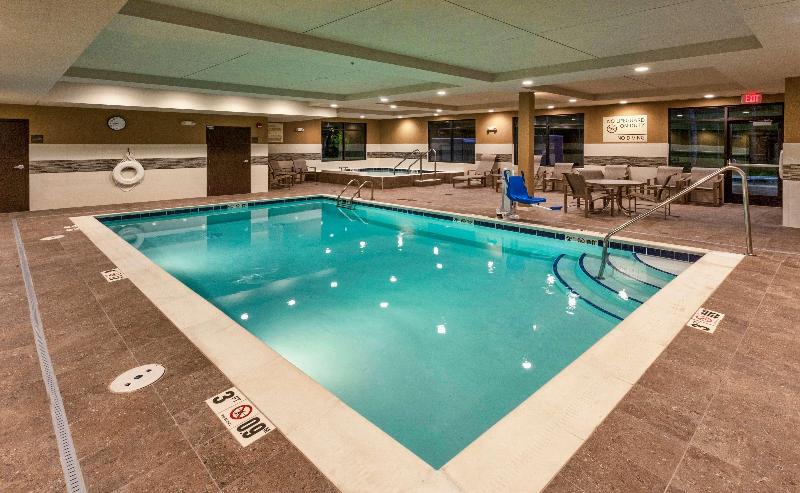 هتل Hampton Inn & Suites Duluth North / Mall Area