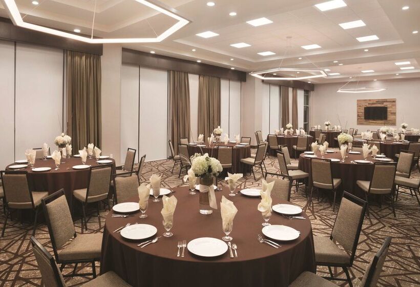 هتل Hilton Garden Inn Downtown Birmingham