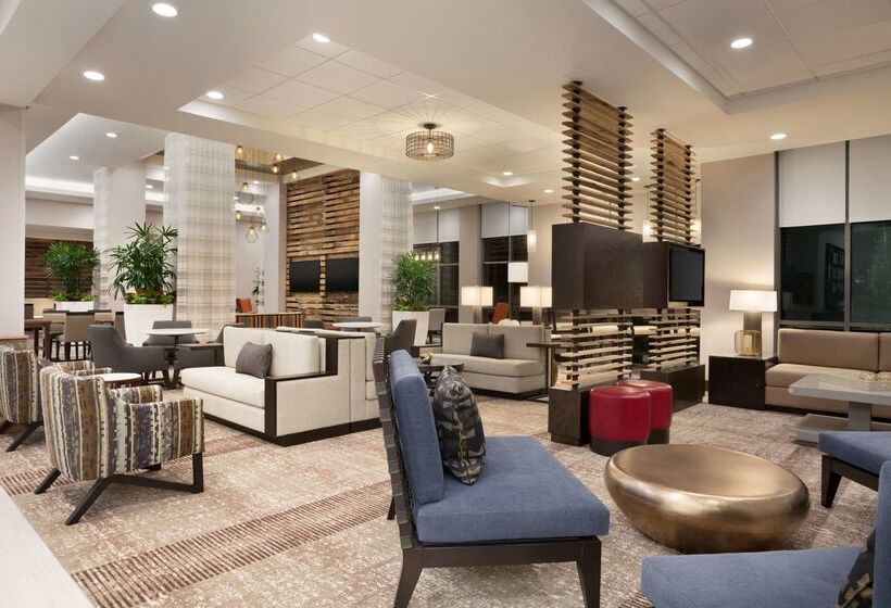 هتل Hilton Garden Inn Downtown Birmingham