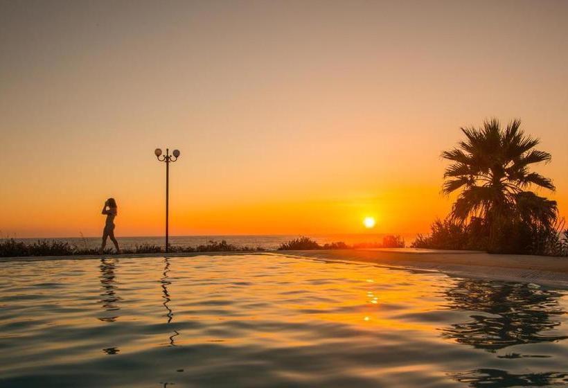 בית מלון כפרי Limenari