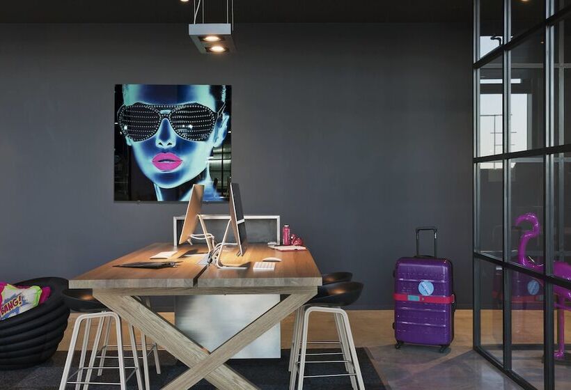 Fotos del hotel Moxy Vienna Airport:  47