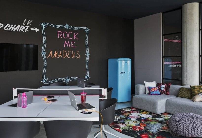 Fotos del hotel Moxy Vienna Airport:  31