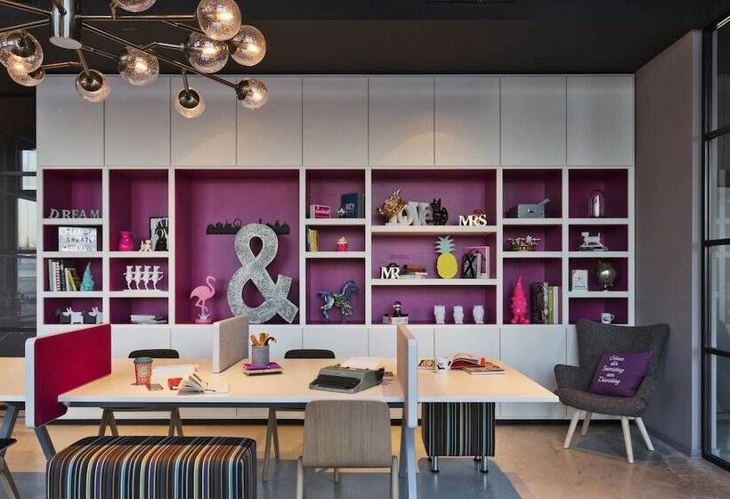 Fotos del hotel Moxy Vienna Airport:  28