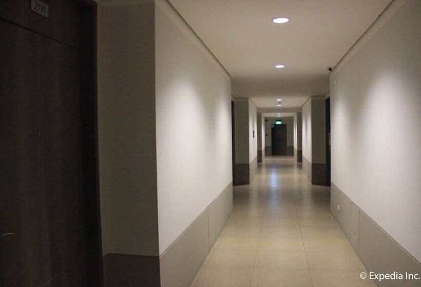 Rivermount Hotel And Resort