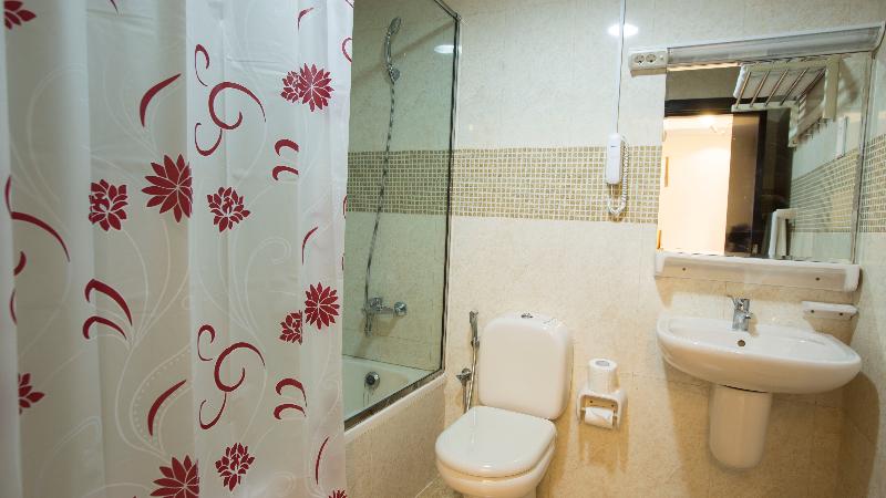 Отель Travellers Apartment