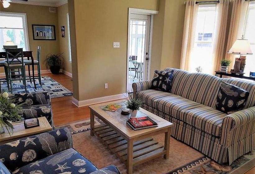 Bed and Breakfast The Savannah, Boutique Bnb & Spa