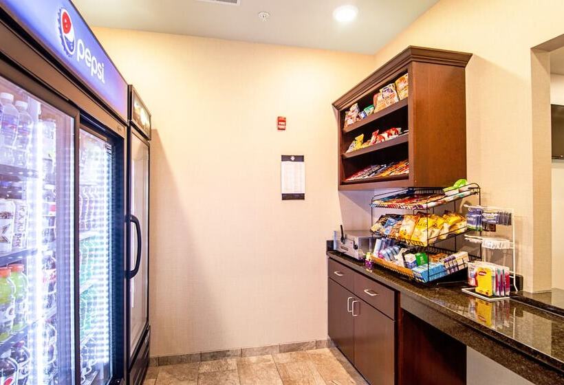 Cobblestone Hotel & Suites   Paxton