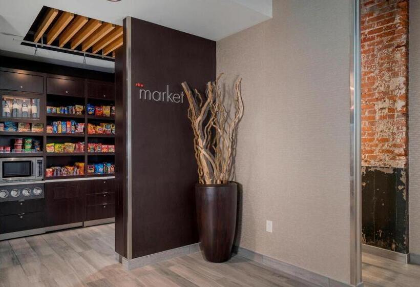 هتل Courtyard By Marriott Niagara Falls, Usa