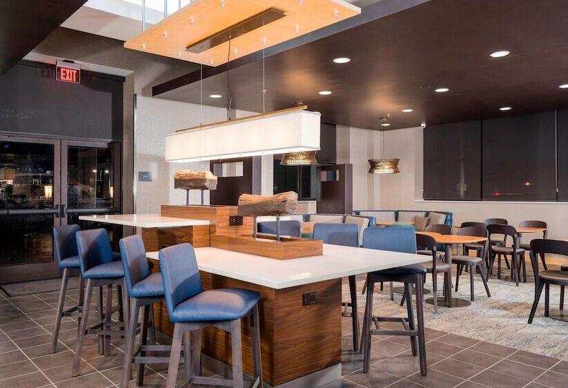 هتل Courtyard By Marriott Niagara Falls, Usa