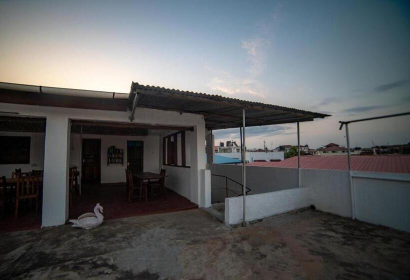 هتل Flamingo Guest House Znz