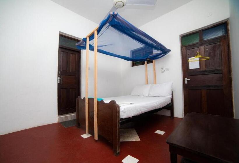 هتل Flamingo Guest House Znz