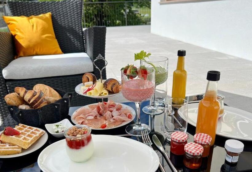 هتل Guesthouse St Nikolaus