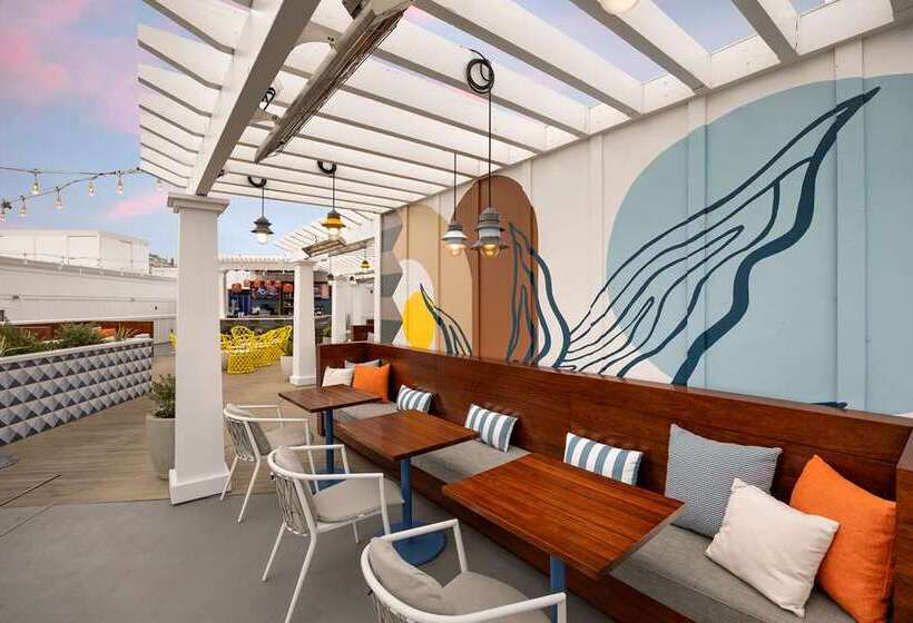 هتل Inn At The Pier Pismo Beach, Curio Collection By Hilton