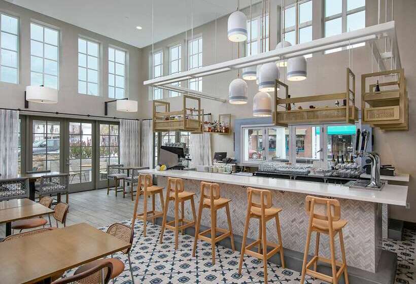 هتل Inn At The Pier Pismo Beach, Curio Collection By Hilton