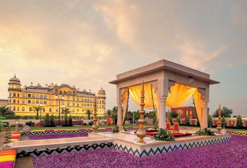 호텔 Noormahal Palace