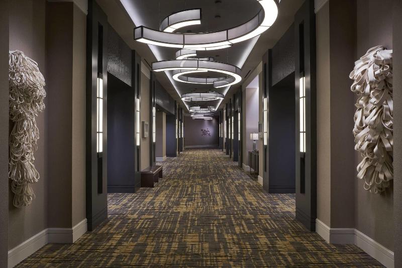 The Stateview Hotel, Autograph Collection