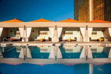 هتل The Westin Chattanooga