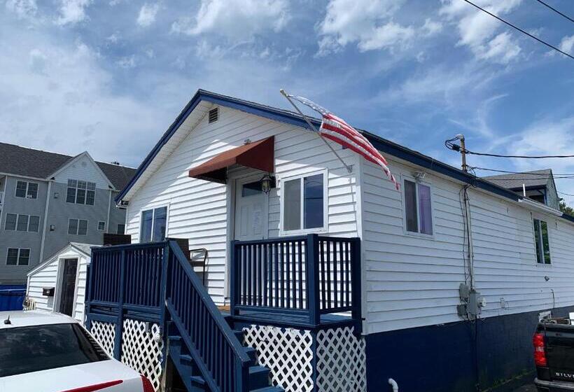 Island View Motel