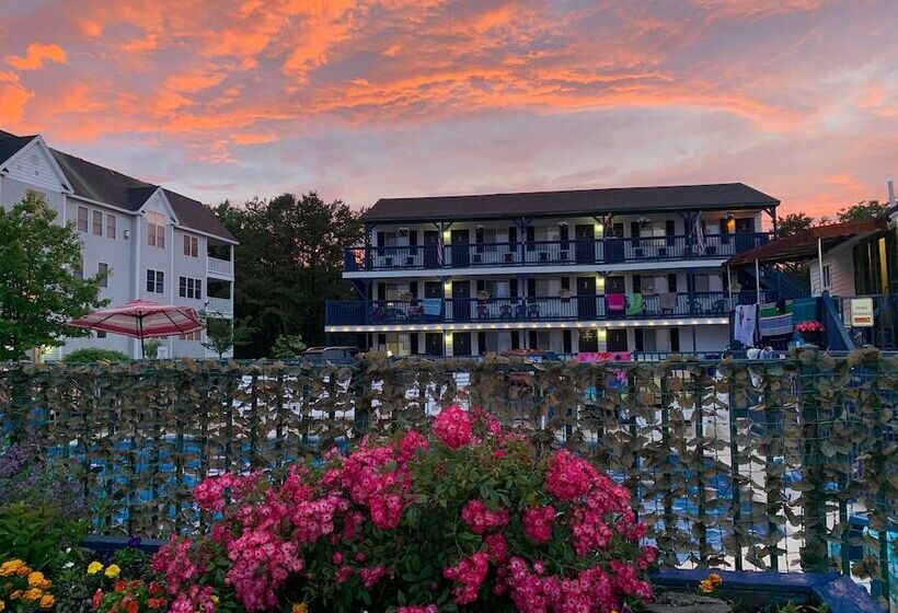 Island View Motel