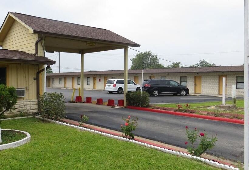 מוטל Travel Inn & Suites