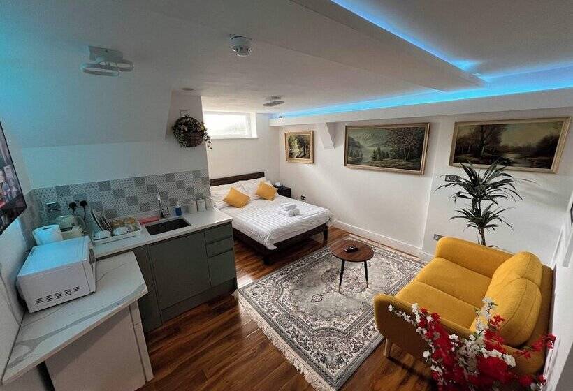 هتل Haven Homes
