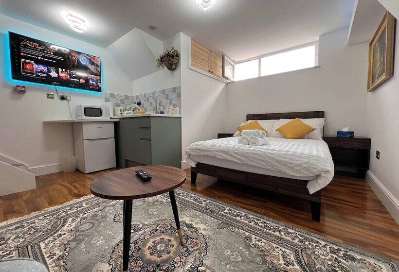 هتل Haven Homes