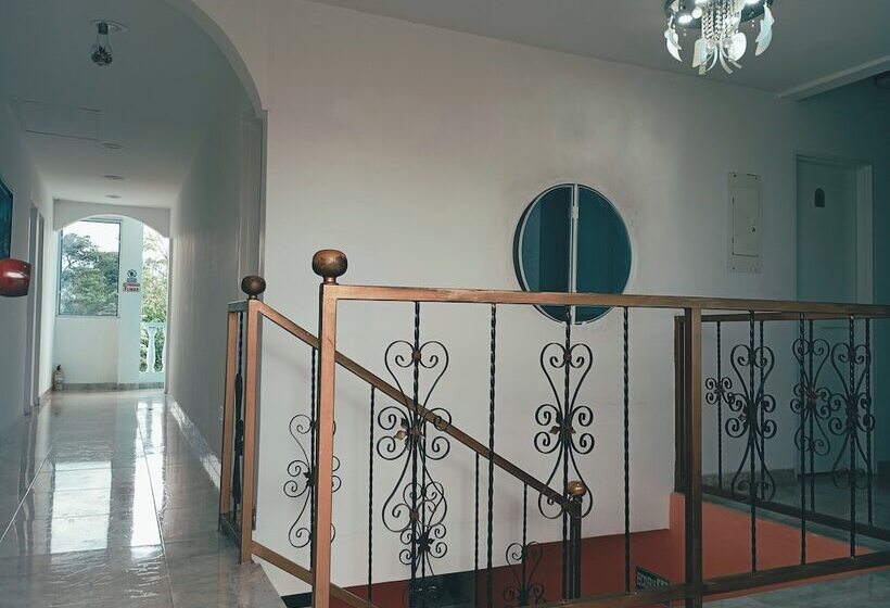 هتل Real Palace Tulua