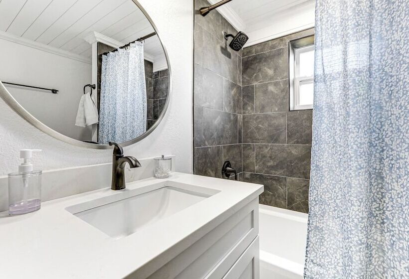 Peaceful Port Charlotte Home W/ Private Pool!