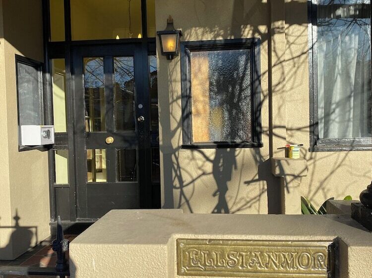 بنسيون Ellstanmor Guesthouse Cooma