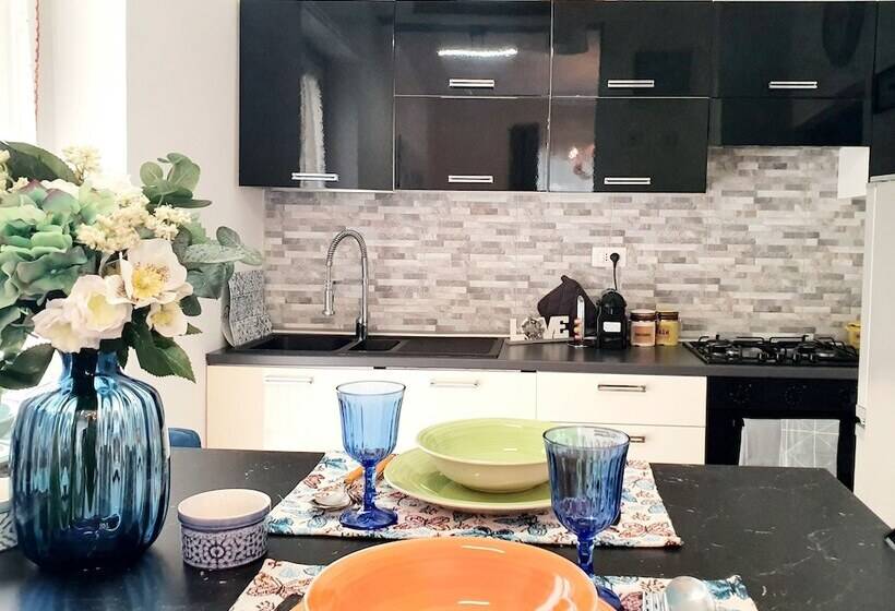 پانسیون Lemon Sunshine Apartment