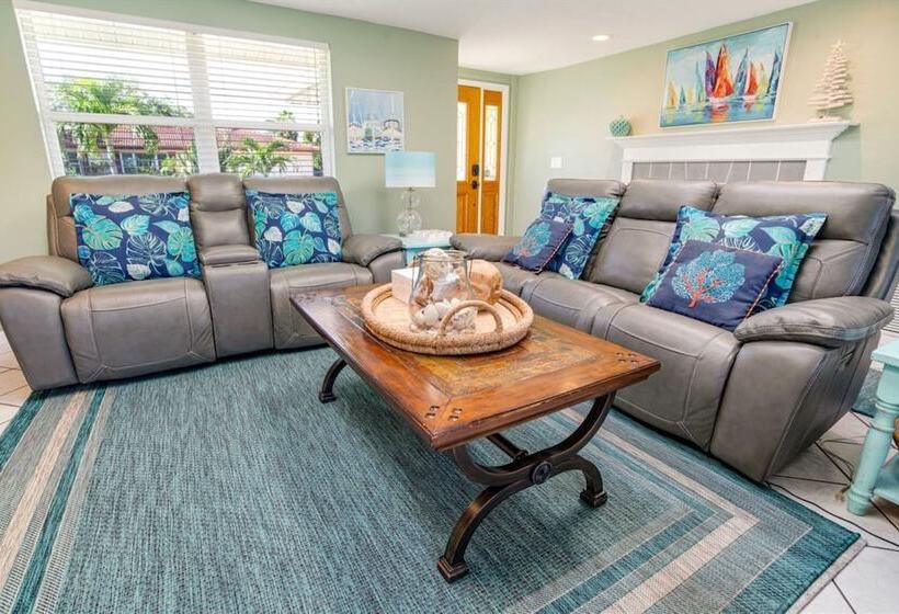پانسیون Luxe 3br Siesta Key Home Pool