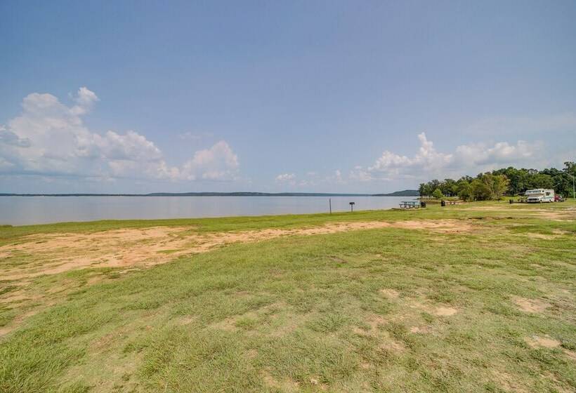 Eufaula Home   Walk To Lake Beach!