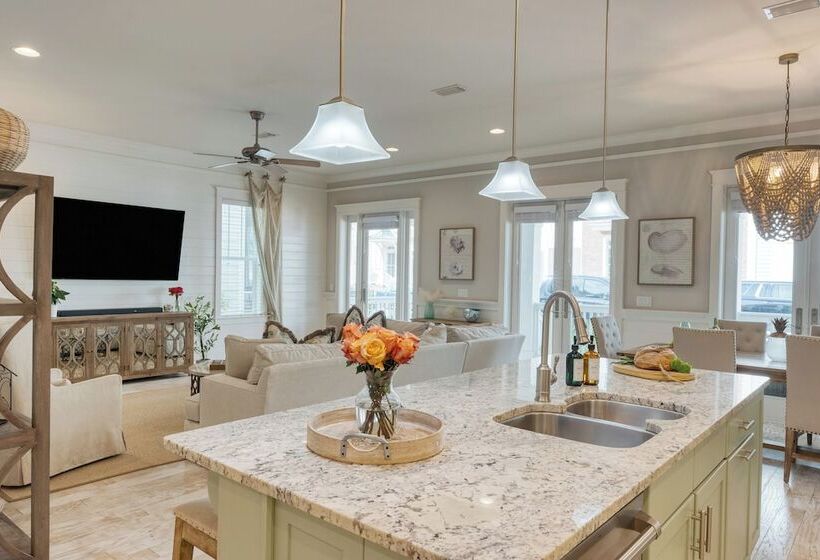 Shine On The Shore By Avantstay Pool + Golf Cart