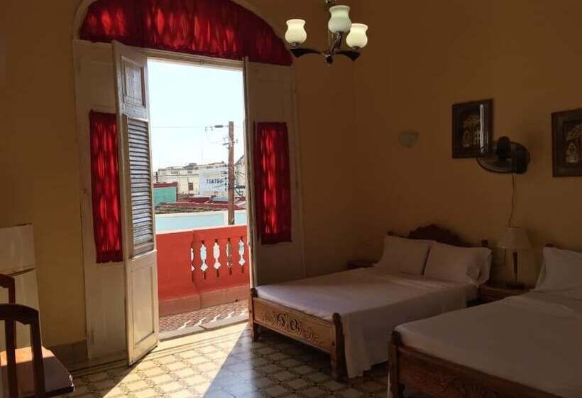 Casa Hostal Damilsy