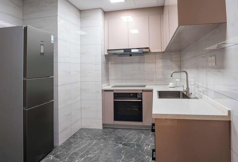 Hilton Brazzaville Les Tours Jumelles Hotel & Residences
