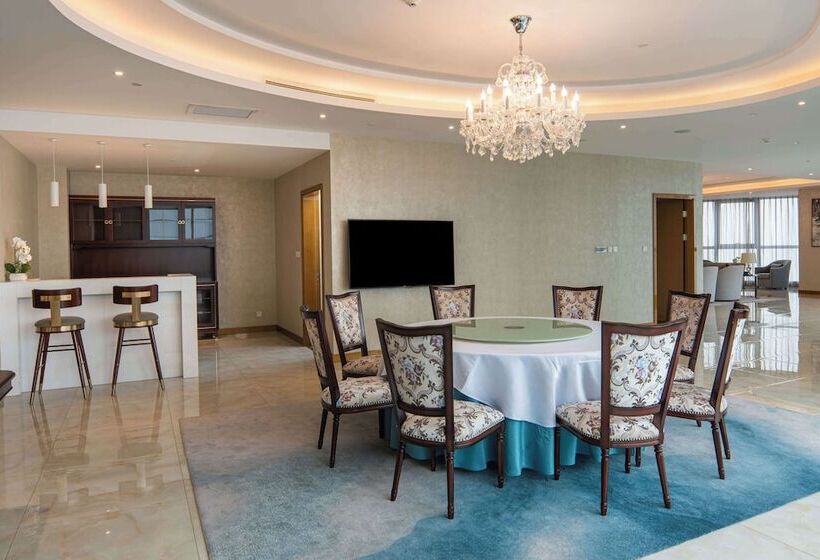 Hilton Brazzaville Les Tours Jumelles Hotel & Residences