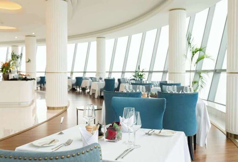 Hilton Brazzaville Les Tours Jumelles Hotel & Residences