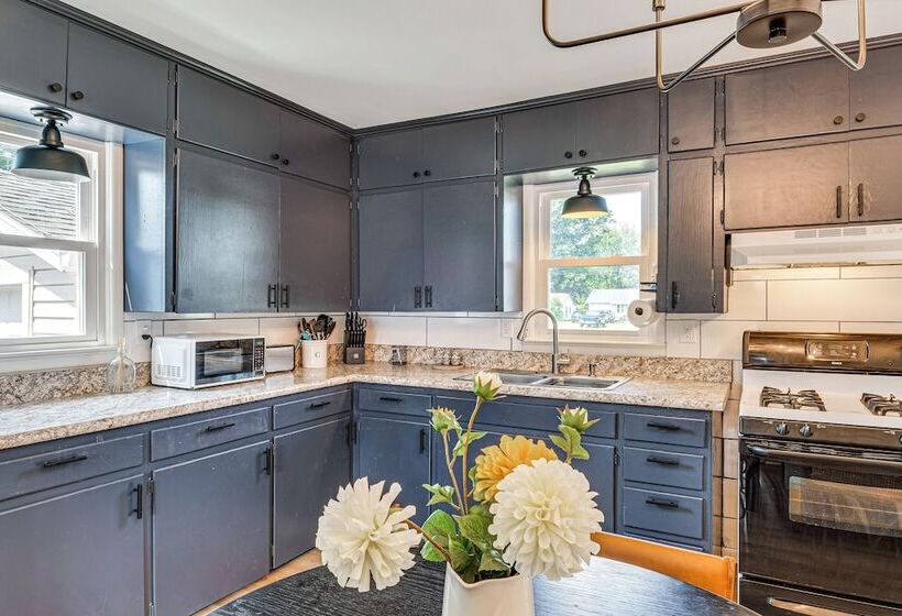 Peaceful Robinson Home W/ Yard, Near Golf Courses!