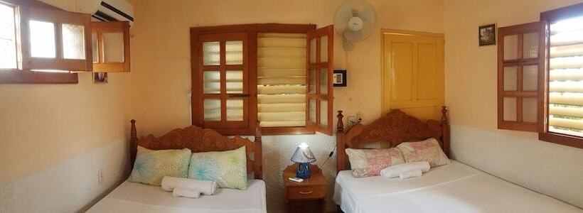 پانسیون Hostal Casa Mia